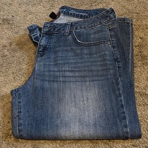 Apt. 9 Skimmer Capris